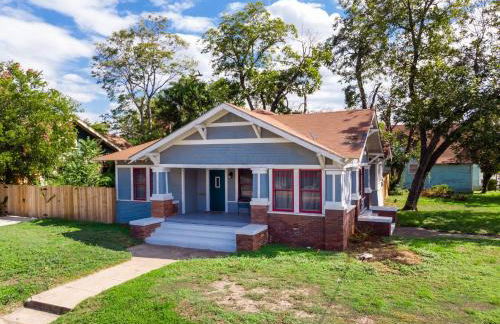 Pets OK • Backyard - 3 miles to River Walk & Alamo - Foto 1