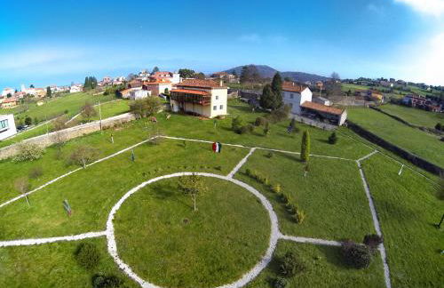 La Cochera de Somao, casona de tipología indiana - Photo 4