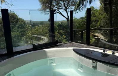 Casa em meio a natureza com vista para mar e lagoa - Foto 1