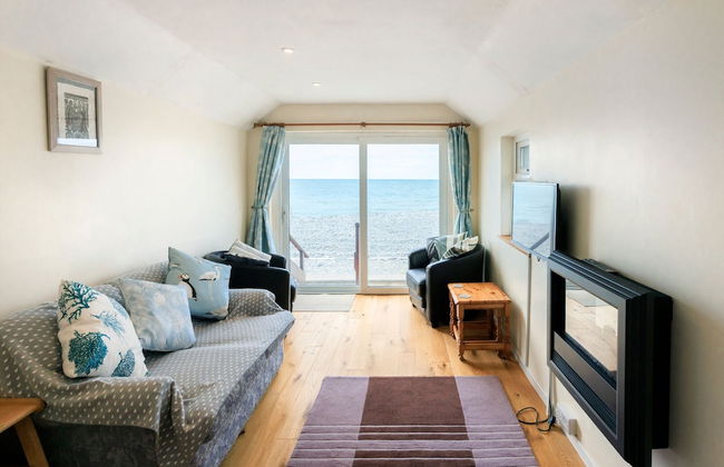 Beach Side House in Beautiful Borth - Photo 14
