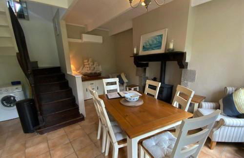 Granary at Kergudon Gîtes, family gîte with pool - Foto 10