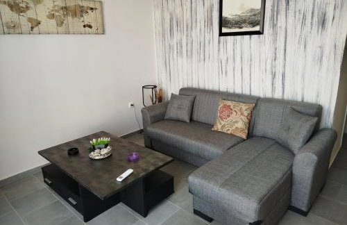 Next to the school - Foto 12