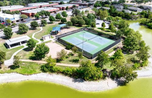 Charming 5BR Home in Round Rock - Foto 32