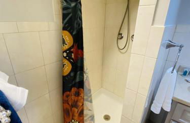 Comfortable 4 Bedroom Home with City View Near Capitol Hill Washington DC - Foto 21