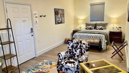 Crazy Cow Private HOT TUB BBQ Sleeps 2 - Foto 4