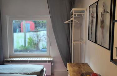 Ruhiges Apartment & Veranda mit guter Anbindung - Foto 6