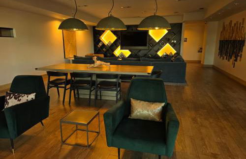 The Trendy Den - Photo 36