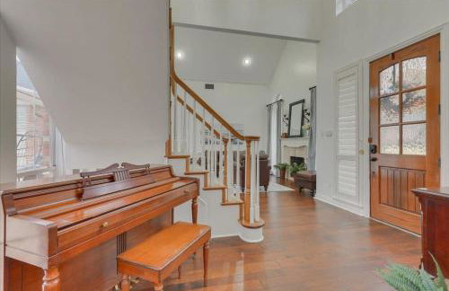 Gorgeous Vacation Home w Private Pool - Photo 10