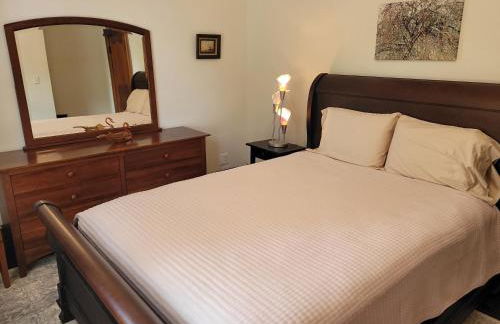 The Glarum House - Gorgeous Historic Home & AC! - Foto 33