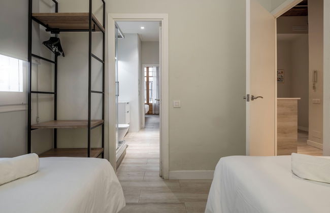 Aspasios Gracia Apartments - Photo 16