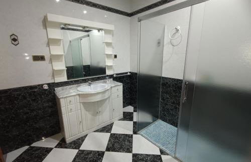 La Antigüa Peluqueria - Photo 9