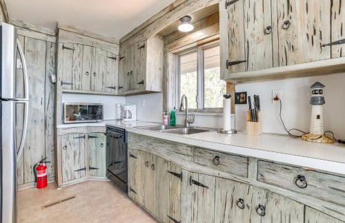 Private Beach Waterfront Home on Lake Huron! - Foto 7