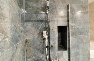 Appartement de luxe climatisé, parking & 2 balcons - Foto 29