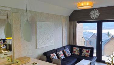 Lake Chwil widok na zalew i góry - Foto 5