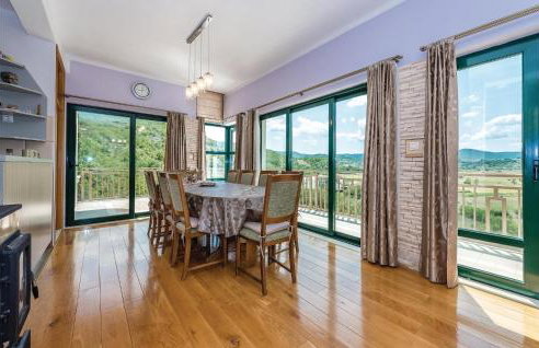 Awesome Home In Mirlovic Polje - Foto 28