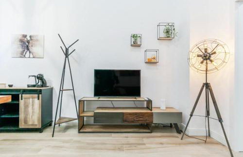 "Urban Retreat" elegante loft con aria condizionata - Foto 14