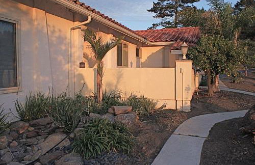 Quiet Hilltop Home With Stunning Hill Top And Valley Views - Foto 22