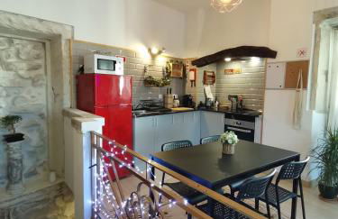 Yasmine 212 - Foto 12