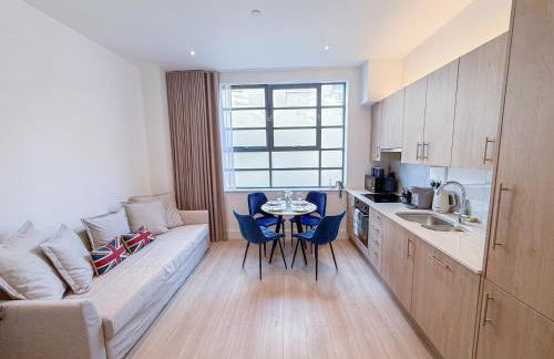 3-Bedroom with Balcony and Studio Apartments in St Johns Wood near Marylebone & Regents Park by NourNest Apartments - Foto 2