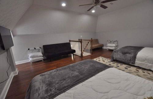 Housepitality - Franklinton Farmhouse- 4 Bedrooms - Foto 20
