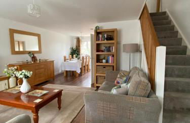 ROSE COTTAGE - Photo 3