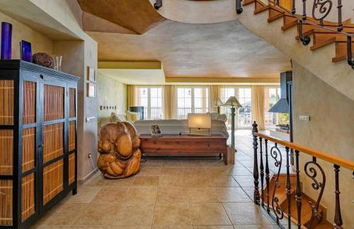 Villa Leandro, First Line Villa with amazing sea views and private access to the sea! - Photo 12