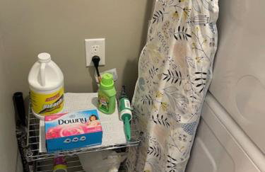 Near Downtown-2 En-Suites - Garage - Sleeps 9 - Foto 53