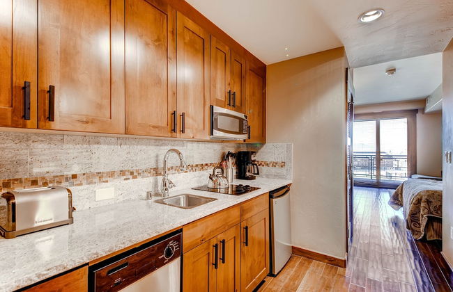 Trailhead Lodge - Photo 28