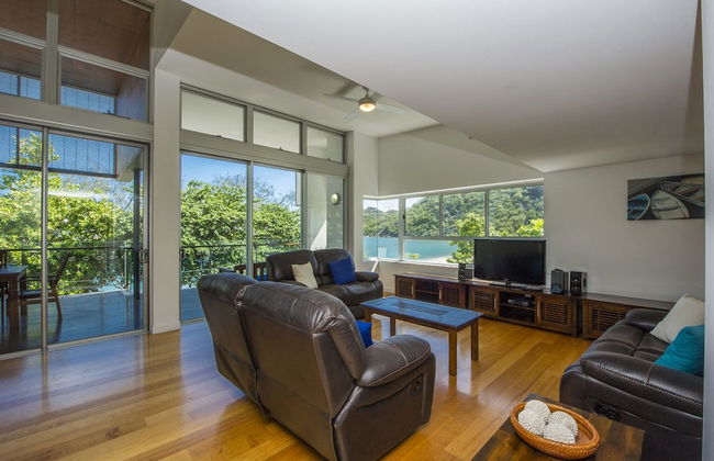 Maggies Beachfront Apt. 12 - Photo 10