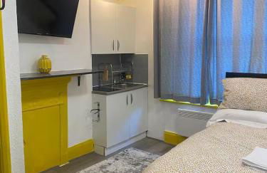 2 Guests Studio - 20 Minutes to Central London - Photo 3