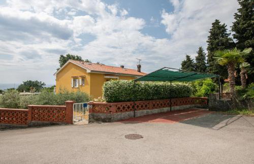 Ika Blue Studio - Photo 78