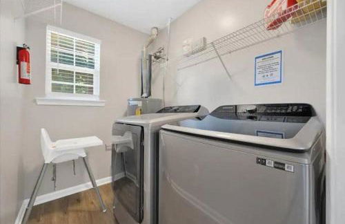 Family Home w FirePit GameRm Patio BbqGrill - Foto 16