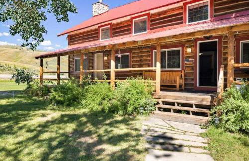 Historic Alpine Lodge Rental near Jackson Hole, Wyoming - Photo 18