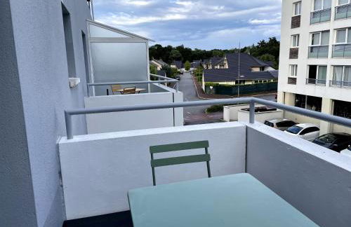 Très bel appartement T2 de standing entièrement meublé à 5 min à pied du centre. - Foto 10