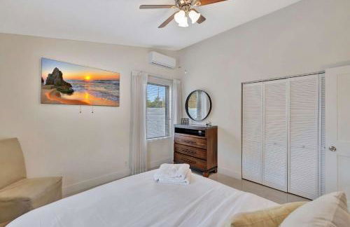 Waterfront Oasis w/ Enclosed Pool! - Foto 37