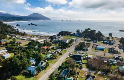 #StayinMyDistrict Starfish Coastal Duplex - Foto 43