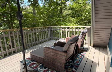 Bluebird Cabin - Cozy A-Frame Retreat - Photo 20