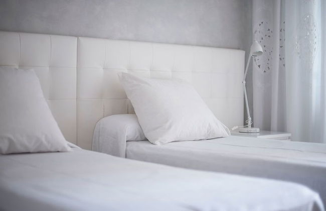 Apartamentos Montserrat - Photo 2