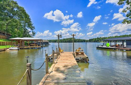 Lakefront Eatonton Getaway with Dock and Grill! - Foto 1