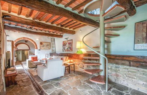 Amazing Home In Bucine Ar With Kitchen - Foto 12