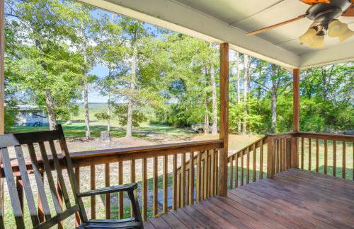 8 Mi to Sloppy Floyd State Park Peaceful Retreat! - Foto 21