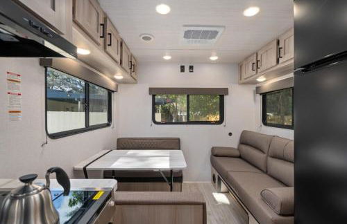 New Listing RV in Mount Dora 45 Mins from Disney - Foto 13
