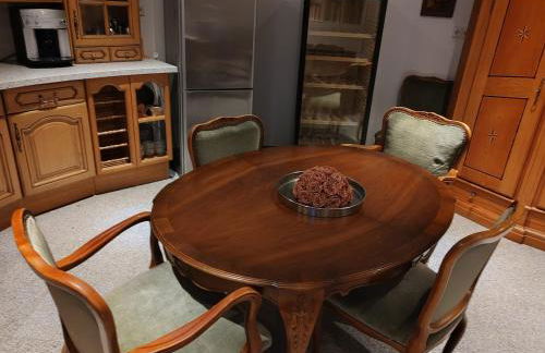 Beautiful place to stay in Elvis City - Foto 6