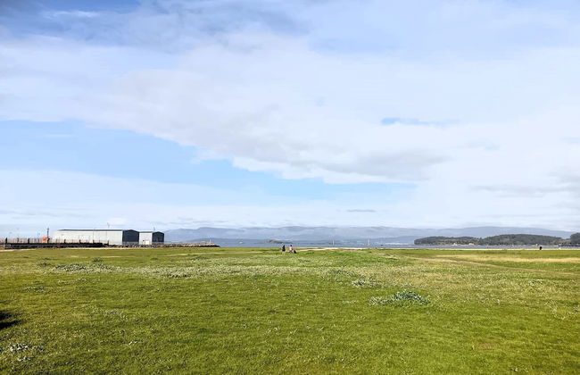 Piso con Piscina y Jardin Cerca de la Playa - Photo 22