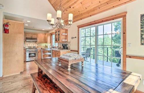 Spacious Lake Arrowhead Home with Putting Green - Foto 10