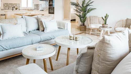 PA18- Stunning flat gym indoor and outdoor pool - Photo 1, Other