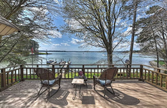 Landover Lodge by Avantstay Waterfront + Dock - Foto 2