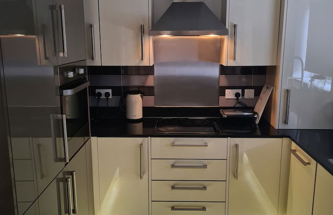 1-bed Apartment - Sleeps 3 - Parking - Wifi - Foto 5