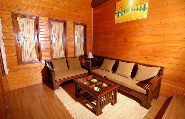 Villa ChavaMinerva Kayu - Ciater - Foto 12