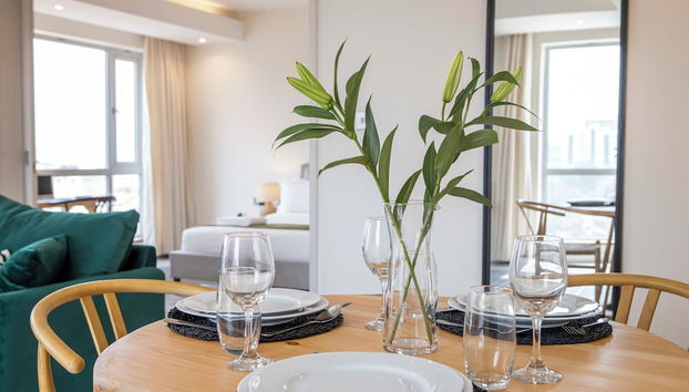 Capital Emerald Line 1 bed by YourHost - Foto 4, Interior